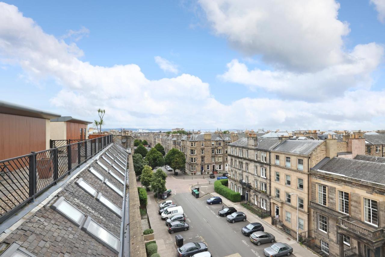 Ferienwohnung Joivy Spacious 2 Bed,2 Bath Flat, Free Parking And Rooftop Terrace Edinburgh Exterior foto