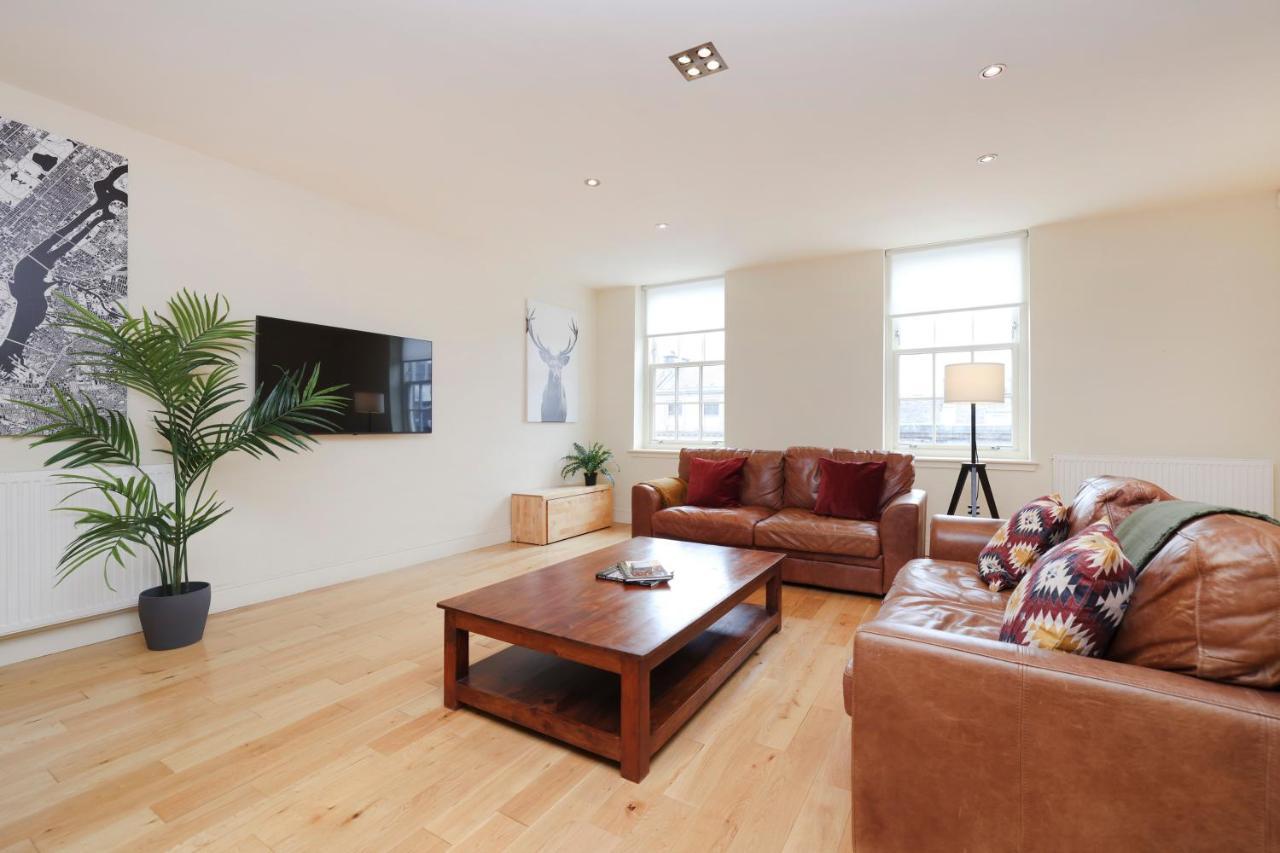 Ferienwohnung Joivy Spacious 2 Bed,2 Bath Flat, Free Parking And Rooftop Terrace Edinburgh Exterior foto